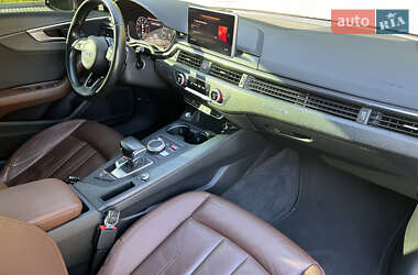 Седан Audi A4 2016 в Киеве