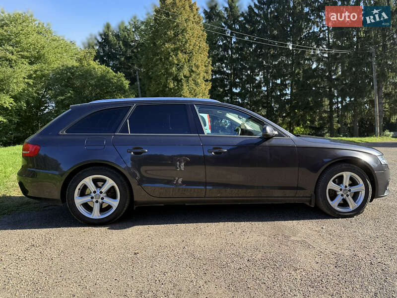 Универсал Audi A4 2011 в Бурштыне