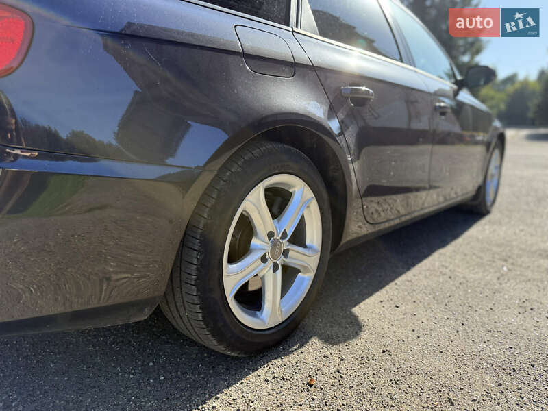 Универсал Audi A4 2011 в Бурштыне