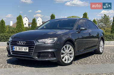 Audi A4  2018