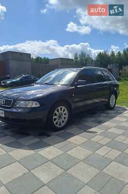 Audi A4  1998