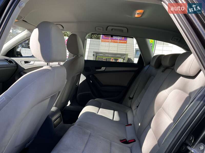 Універсал Audi A4 2012 в Львові
