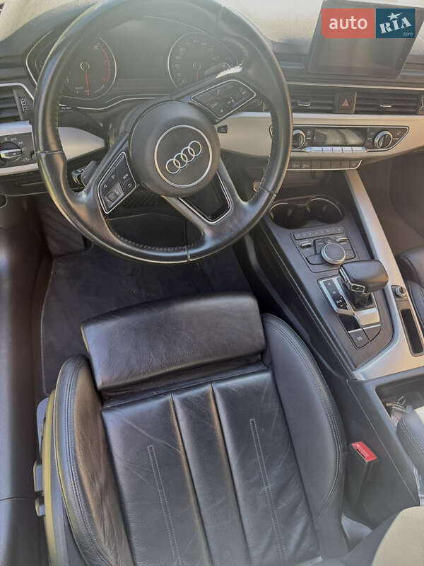 Седан Audi A4 2018 в Коломые