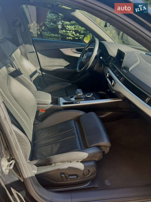 Седан Audi A4 2018 в Коломые