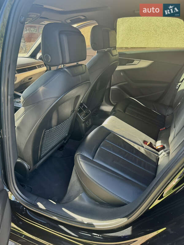Седан Audi A4 2018 в Коломые