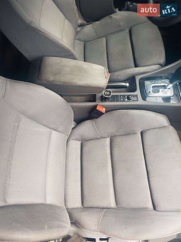 Универсал Audi A4 2001 в Стрые