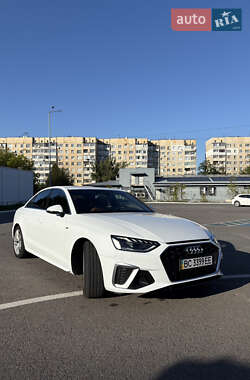Audi A4  2024