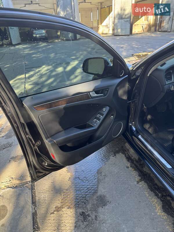 Седан Audi A4 2012 в Києві фото 2 Седан Audi A4 2012 в Києві