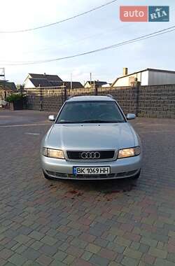 Audi A4  1997