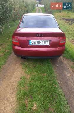 Седан Audi A4 1999 в Кельменцях