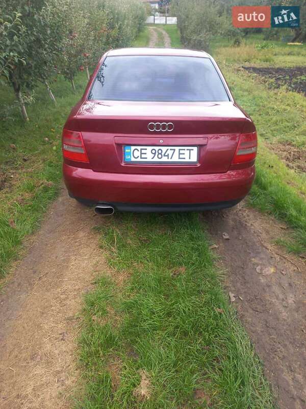 Седан Audi A4 1999 в Кельменцях
