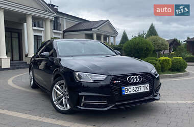 Audi A4  2016