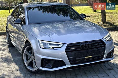 Audi A4  2015