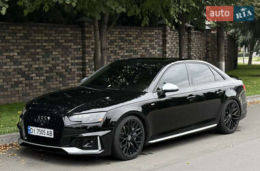 Audi A4  2016