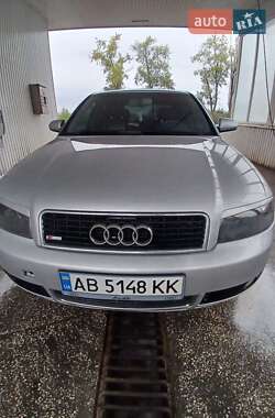 Audi A4  2004