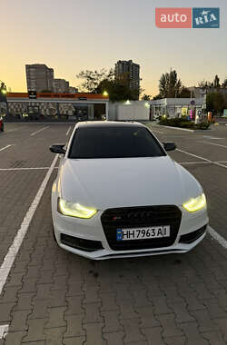 Audi A4  2015