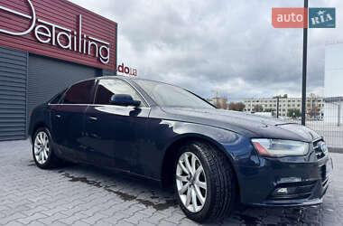 Audi A4  2012