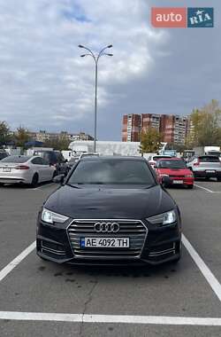 Audi A4  2017