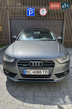 Audi A4  2012