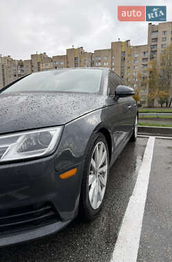 Седан Audi A4 2016 в Киеве