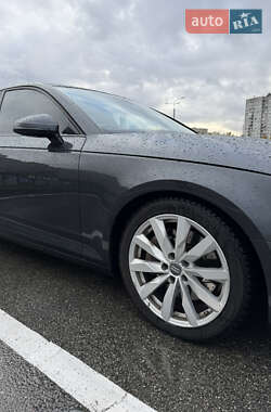 Седан Audi A4 2016 в Киеве