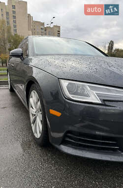 Седан Audi A4 2016 в Киеве