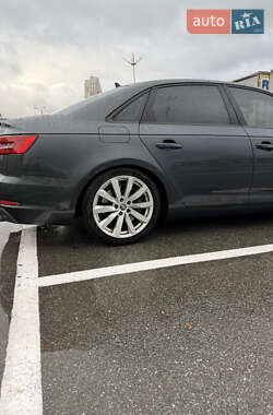 Седан Audi A4 2016 в Киеве