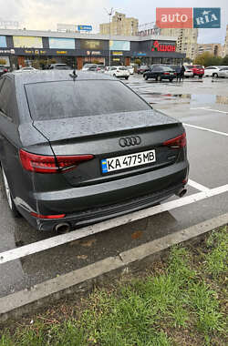 Седан Audi A4 2016 в Киеве