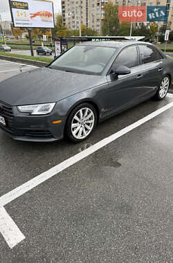 Седан Audi A4 2016 в Киеве