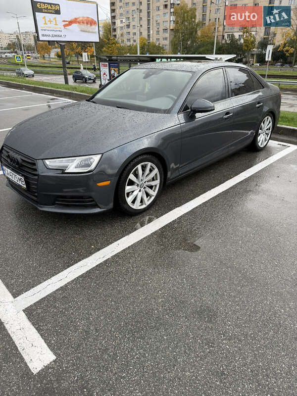 Седан Audi A4 2016 в Киеве