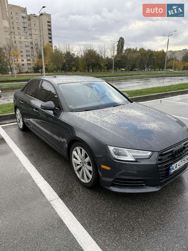 Седан Audi A4 2016 в Киеве