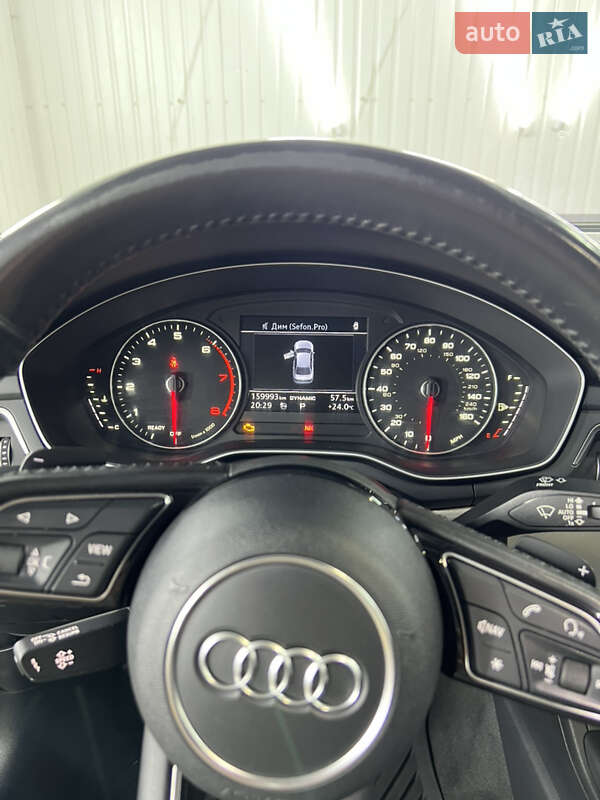 Седан Audi A4 2016 в Киеве