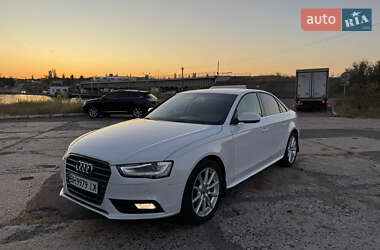 Audi A4  2015