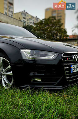 Седан Audi A4 2013 в Одессе