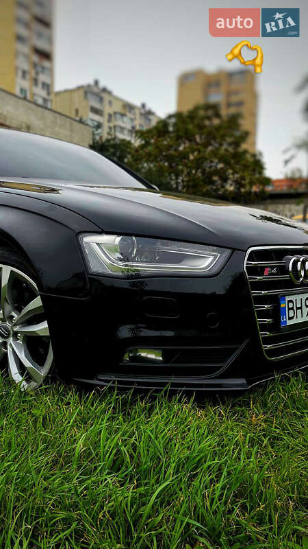 Седан Audi A4 2013 в Одессе