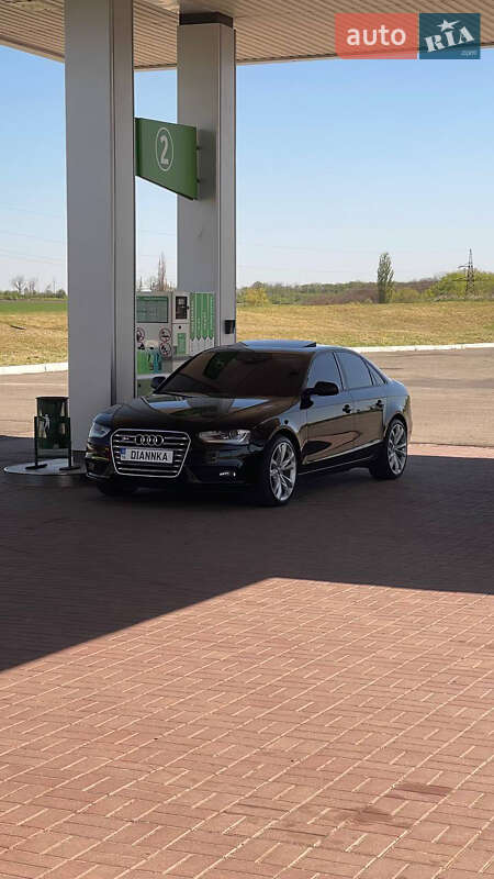 Седан Audi A4 2013 в Одессе
