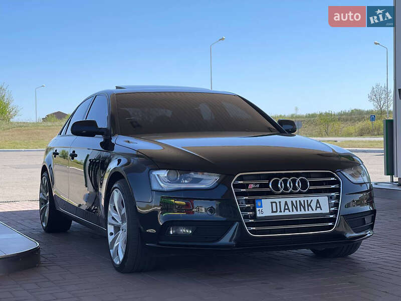 Седан Audi A4 2013 в Одессе