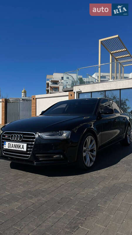 Седан Audi A4 2013 в Одессе