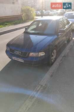 Audi A4  1998