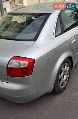 Audi A4  2001
