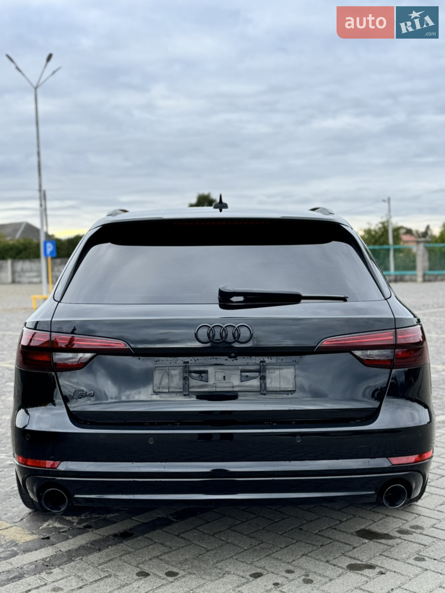 Audi A4 2016 VIN WAUZZZF49GA108694 фото оголошення 18 з 50