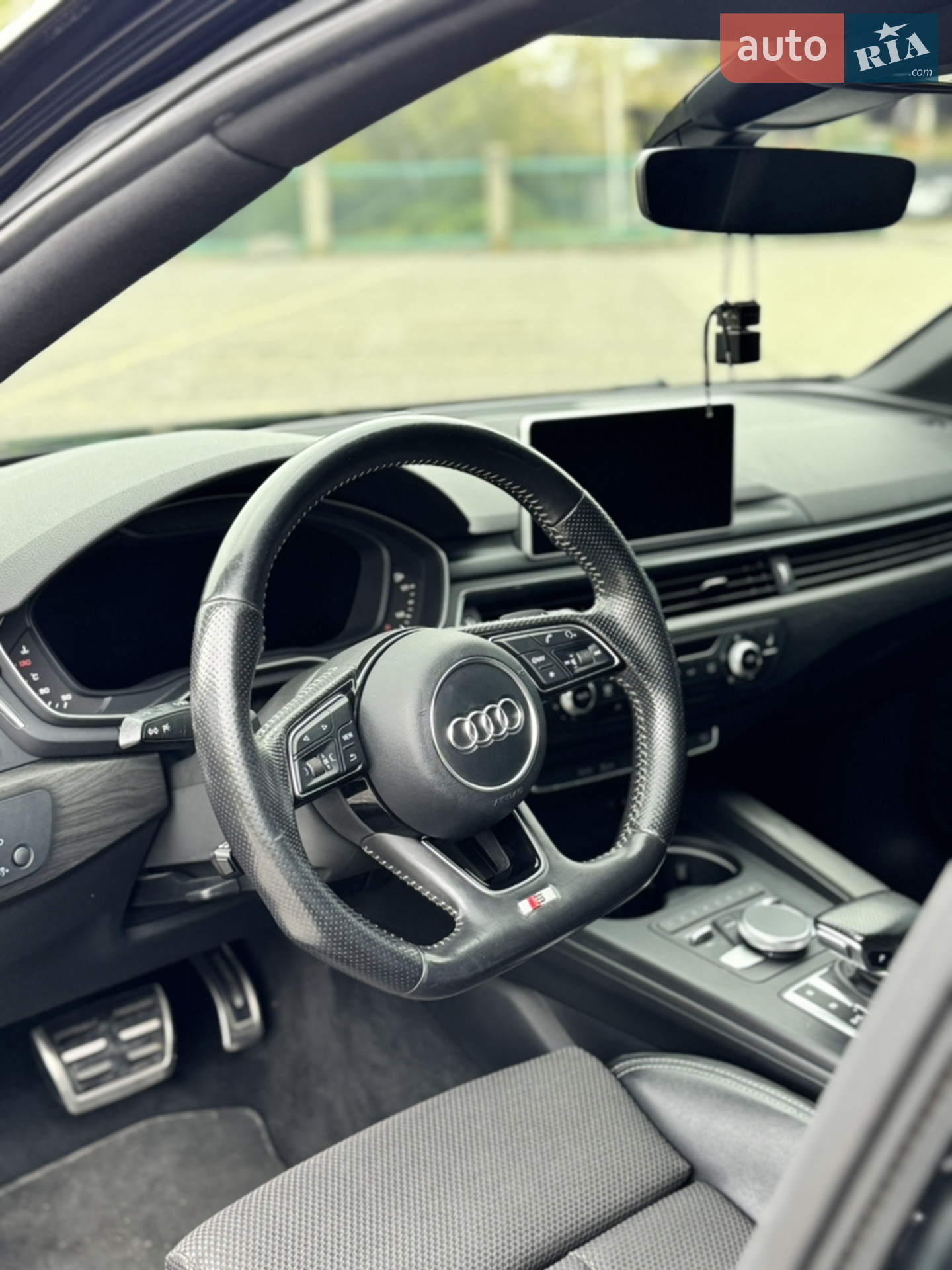 Audi A4 2016 VIN WAUZZZF49GA108694 фото оголошення 31 з 50