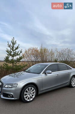 Audi A4  2011