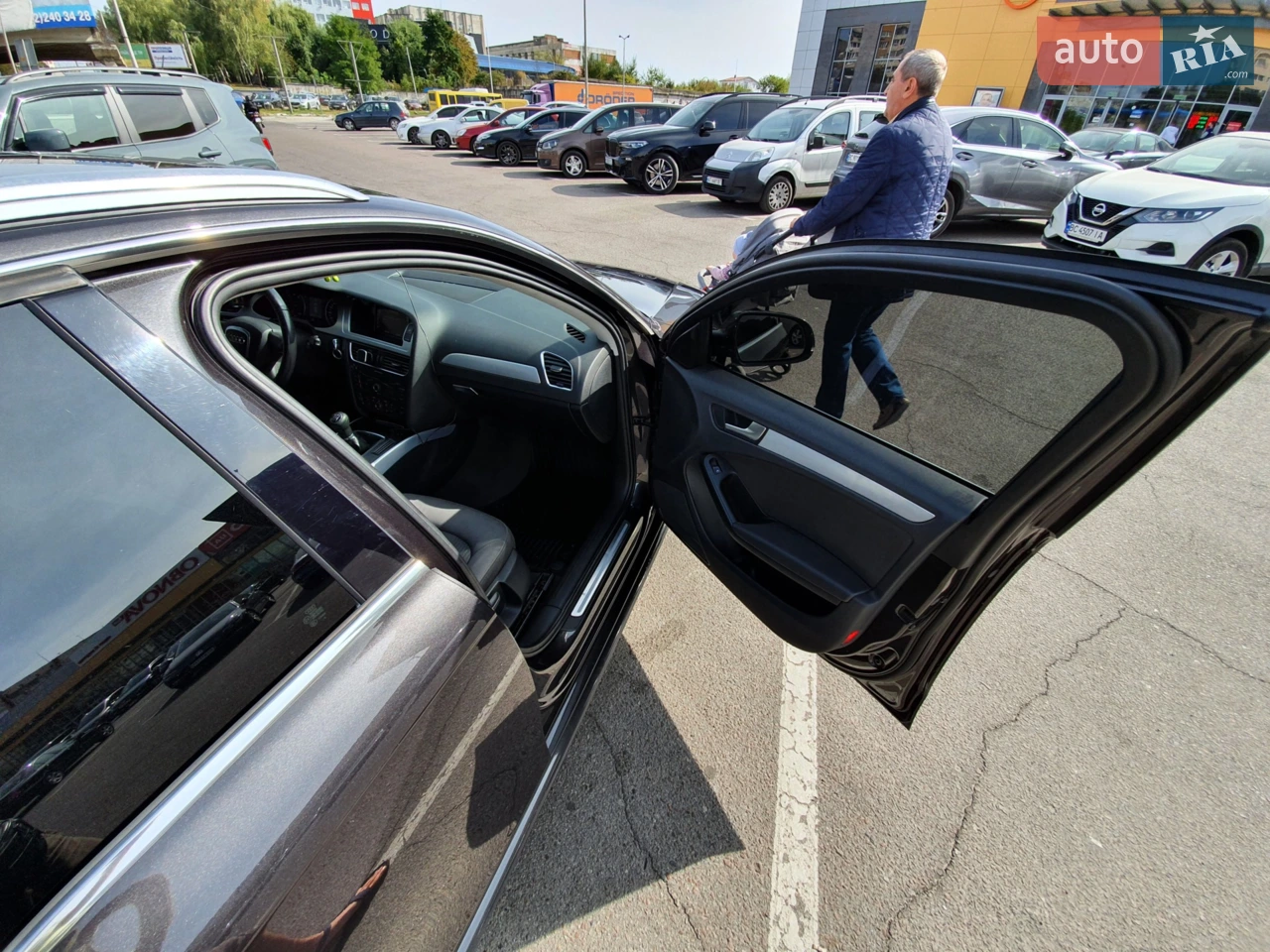 2010 Audi A4 - мініатюра 4