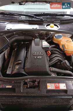 Audi A4  2000