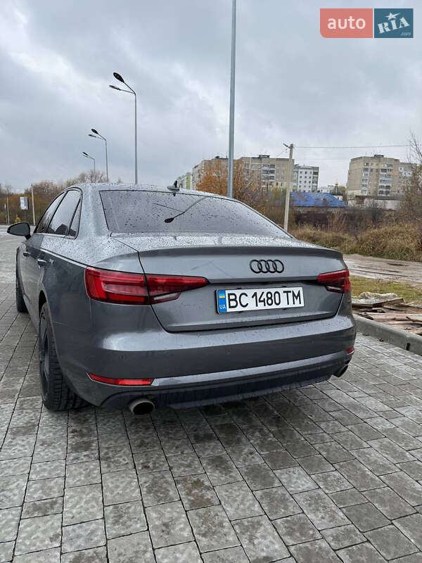 Седан Audi A4 2016 в Львове