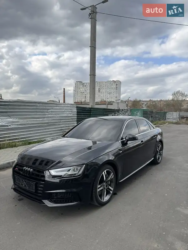 Audi A4 2017
