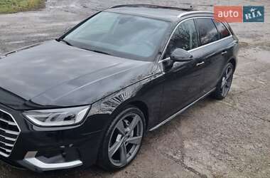 Audi A4  2022