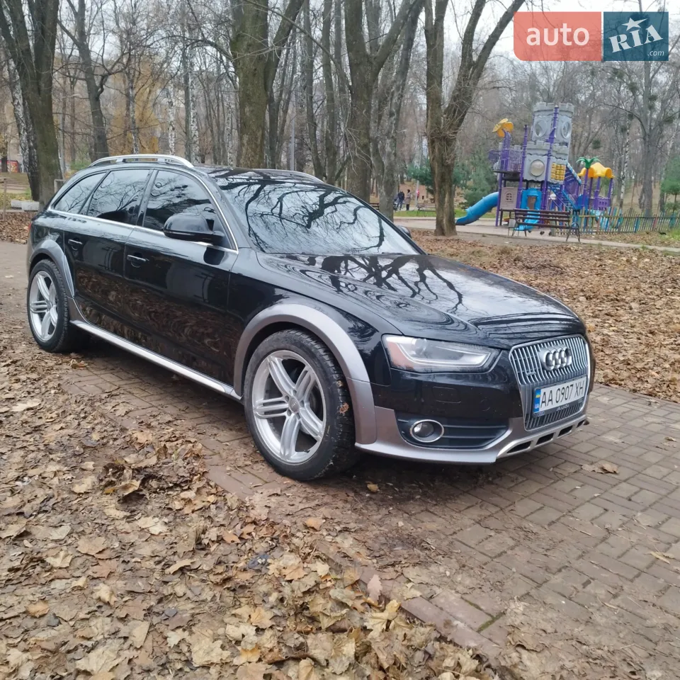2012 Audi A4 - фото 1