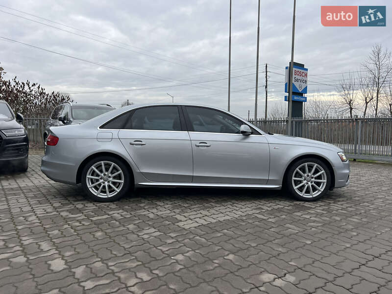 Седан Audi A4 2016 в Нововолинську